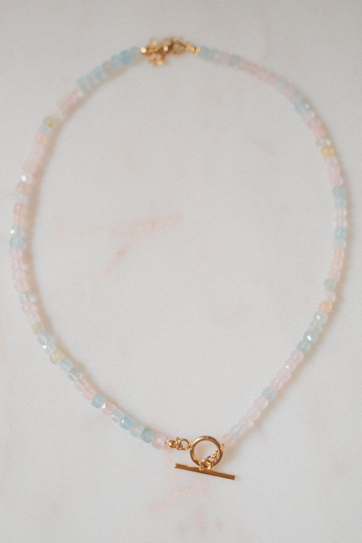 Natural stone pastel / gold, 16-18 inch adjustable length