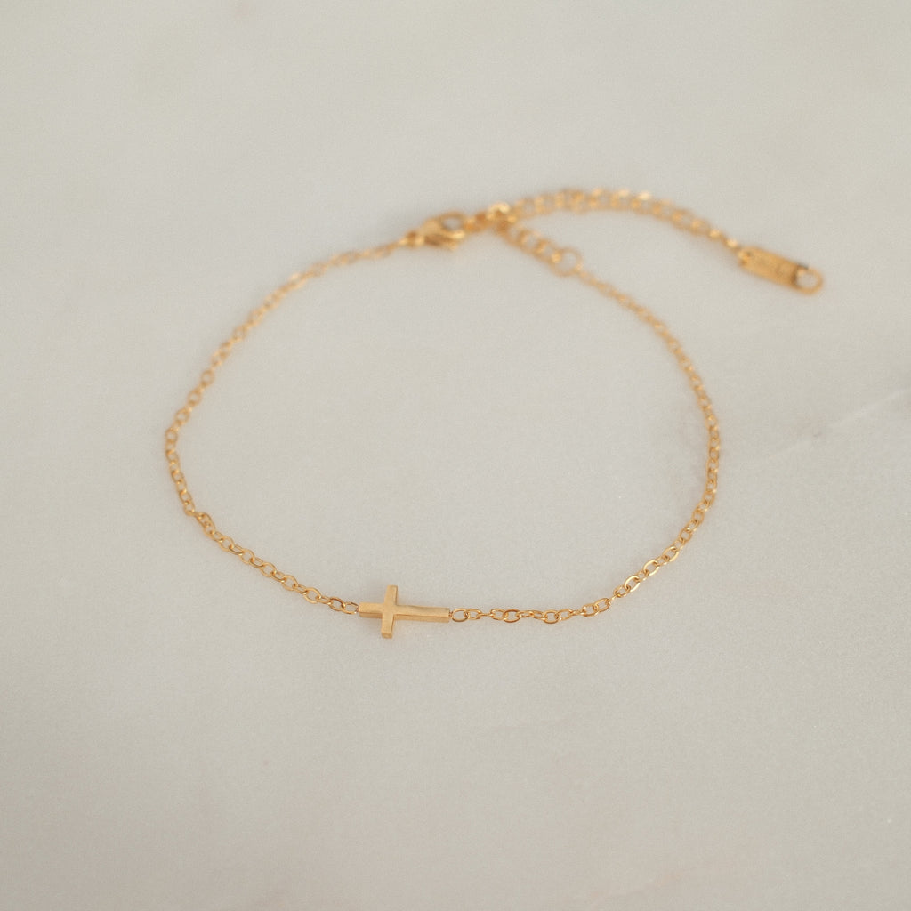 The Delicate Cross Bracelet