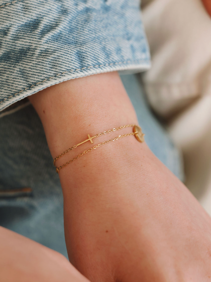 The Delicate Cross Bracelet
