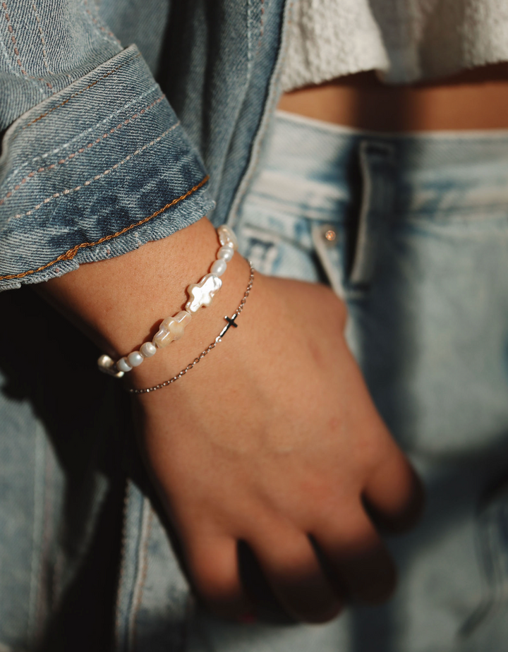 The Delicate Cross Bracelet