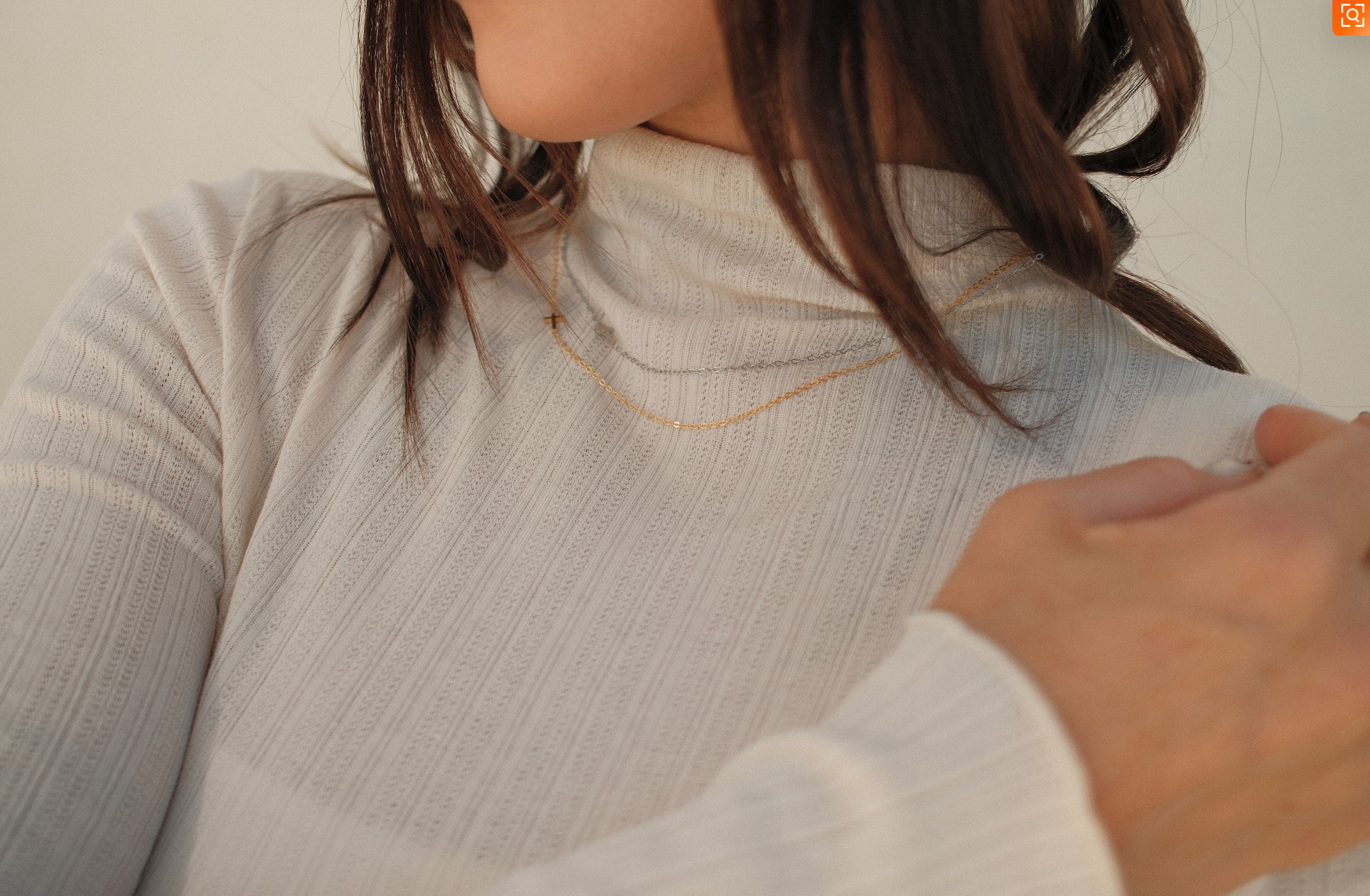 The Delicate Cross Necklace